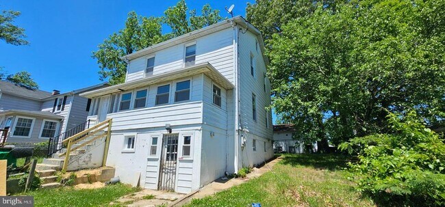 Building Photo - 6120 Otis St