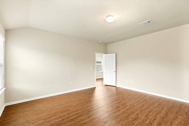 Building Photo - 609 Topaz Ln