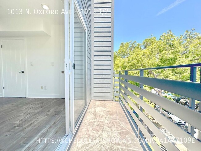 Building Photo - Beautiful new modern 3 story townhome 3 Be...