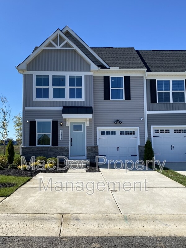 Building Photo - 18422 Centennial Cir