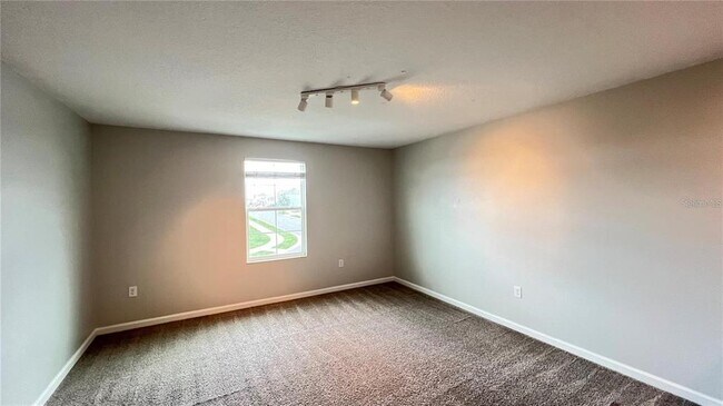 Building Photo - 1343 Lassen St