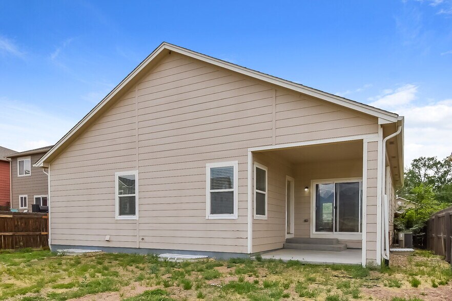Building Photo - 2370 Spring Blossom Dr
