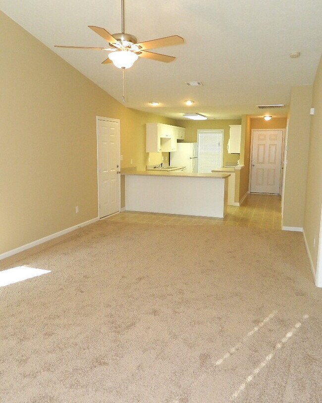 Building Photo - 5254 Aruba Cir