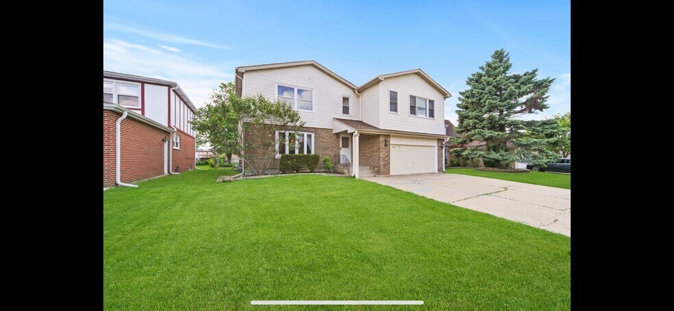 Building Photo - 1105 E Ardyce Ln