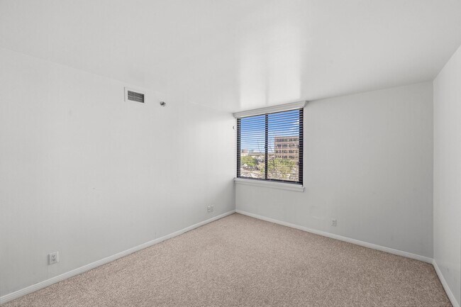 Building Photo - 3525 Sage Rd