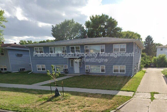 Building Photo - 2818 8th St N