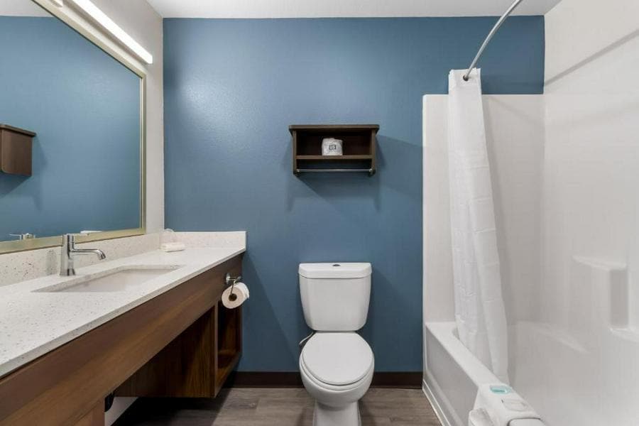 Building Photo - 1044 W Ave O 8