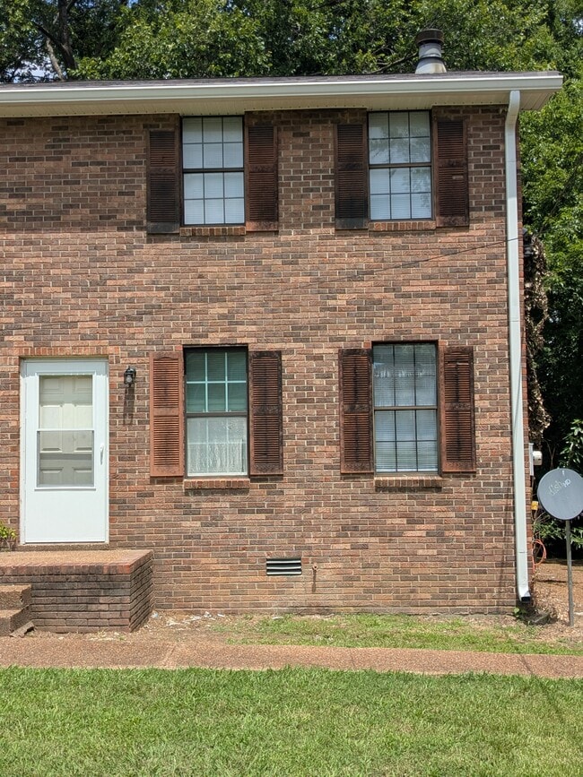 Primary Photo - 3722 Wharton Dr