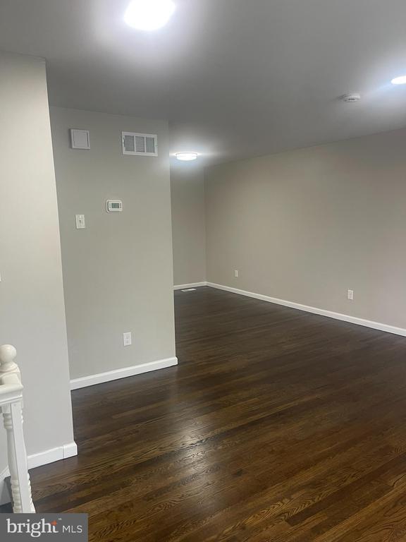 Building Photo - 4803 Paulson Dr