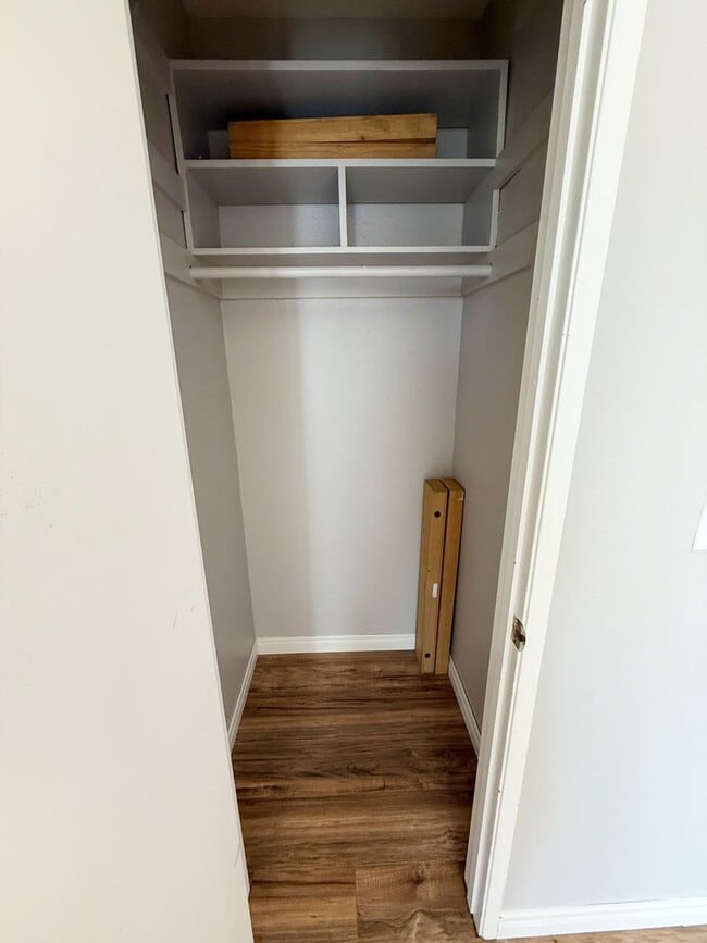 Building Photo - 2 Bed 1.5 Bath Townhome in Colusa Terrace ...