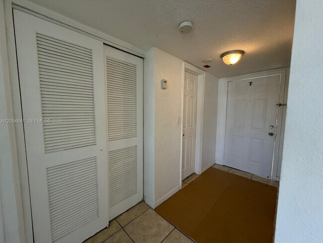 Building Photo - 7713 SW 88th St