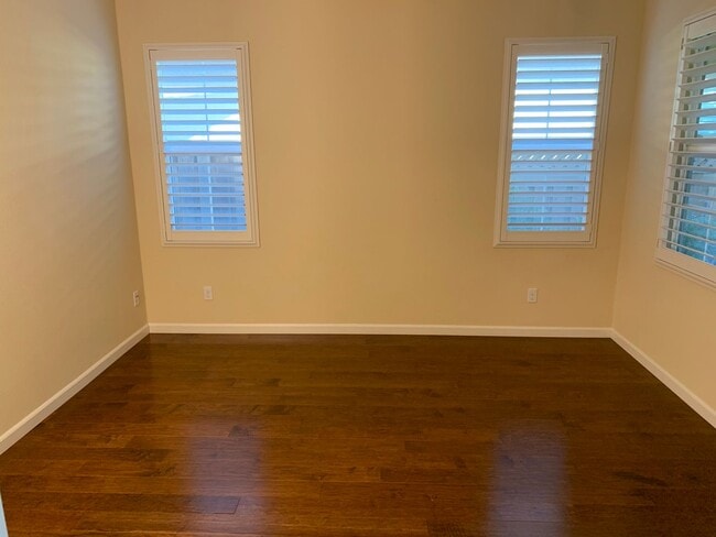 Building Photo - Beautiful 5 Bedroom, 3.5 Bath Mountain House Home W/ Office