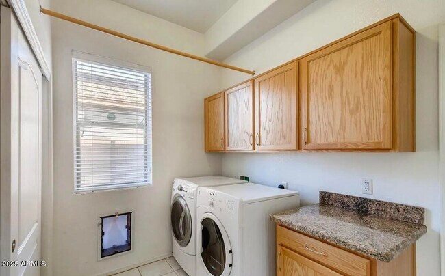 Building Photo - 17640 N 17th St