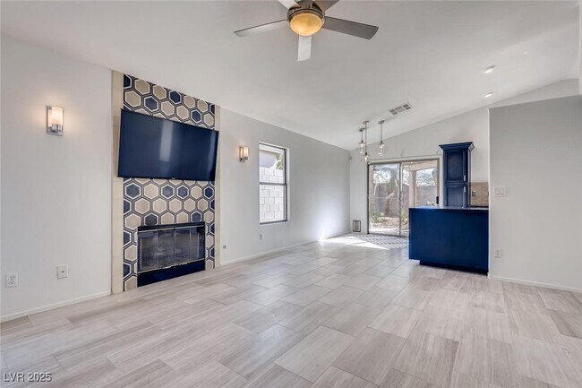 Building Photo - 2564 Spruce Creek Dr