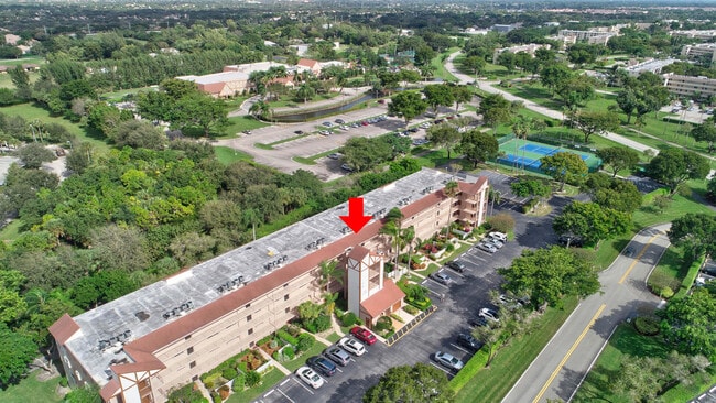 Building Photo - 7281 Amberly Ln