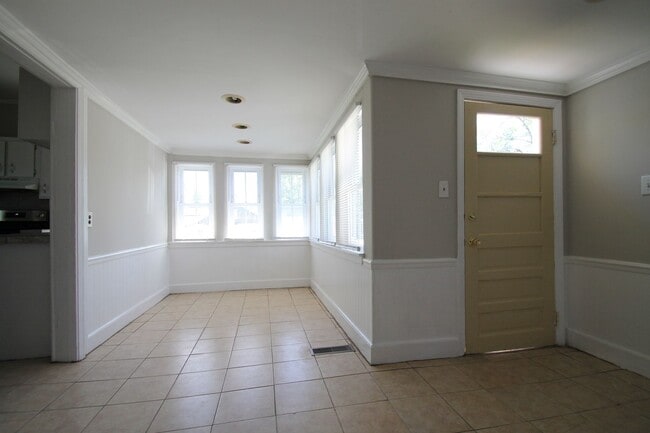 Building Photo - Exclusively Offered By Muse Realty Rentals, LLC