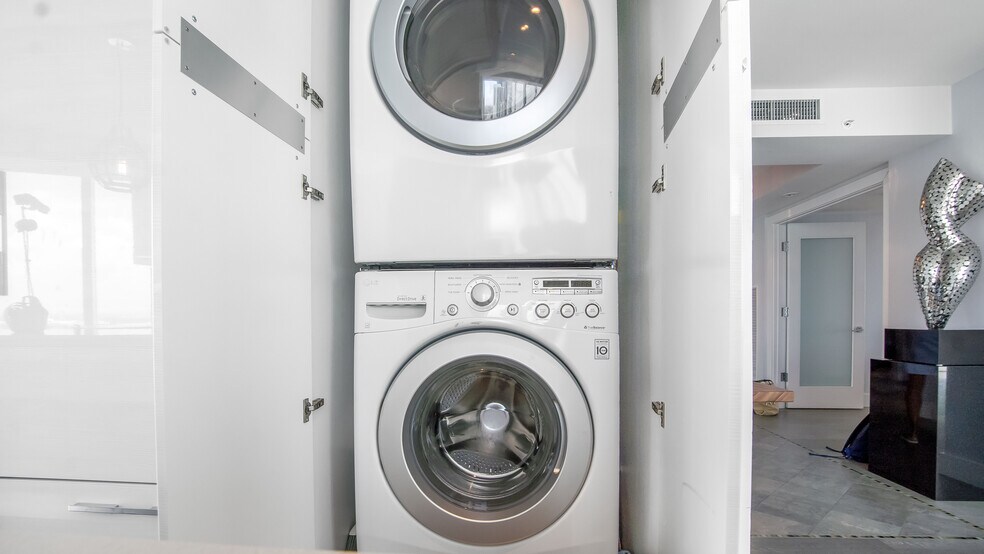 In Unit Laundry - 17555 Collins Ave