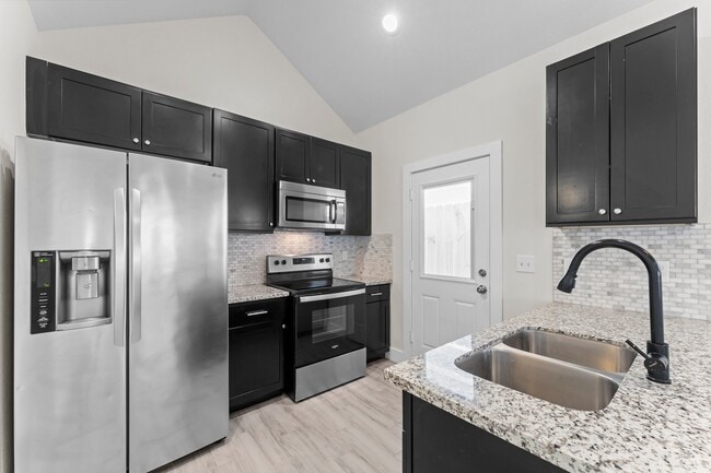 Building Photo - 846 Omeara