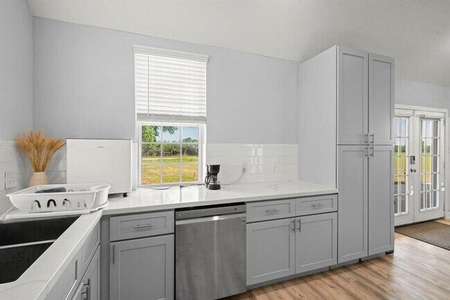Building Photo - 3582 Co Rd 476