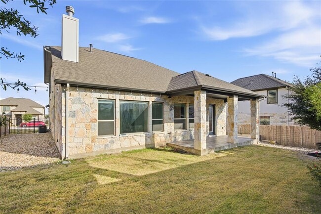 Building Photo - 607 Achilles St