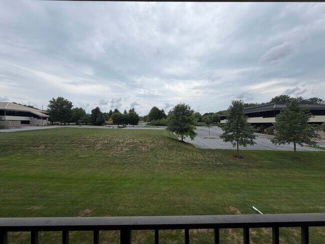Building Photo - 310 Peters Way