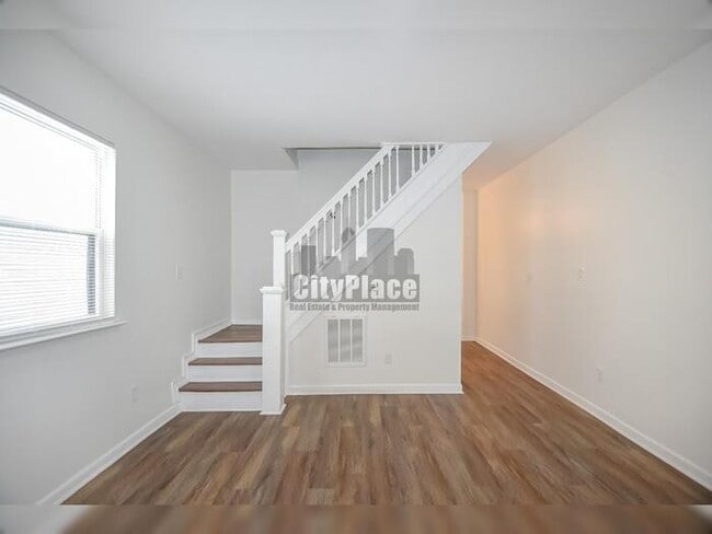 Building Photo - 2623 Guilford Ave