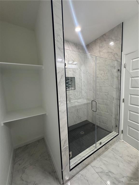 Building Photo - 12 Notre Dame Ave