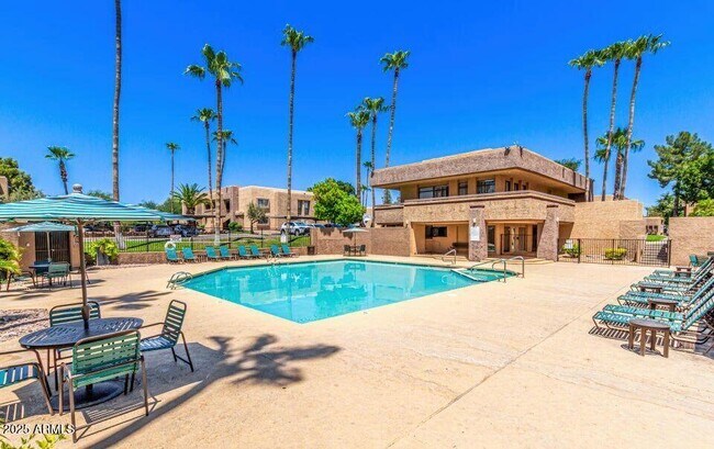 Building Photo - 3601 W Tierra Buena Ln