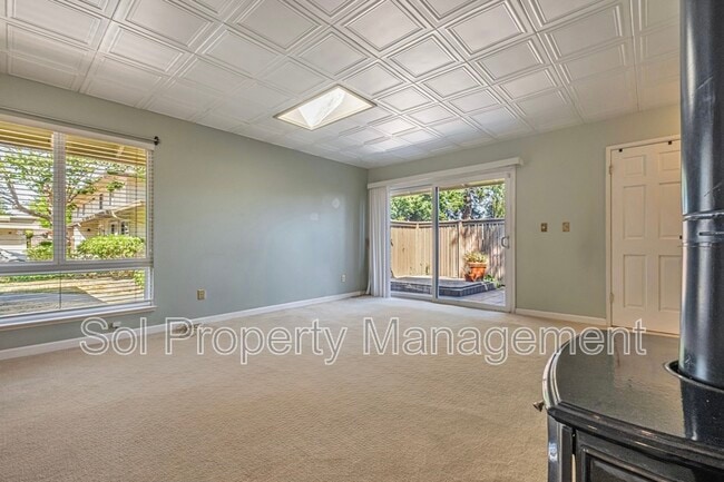 Building Photo - 221 Palo Verde Terrace