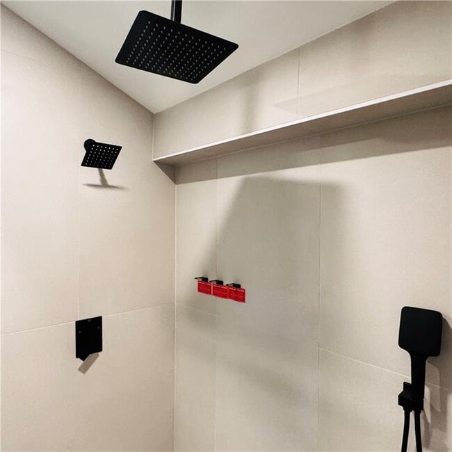 Building Photo - 2054 Fargo Pl SE