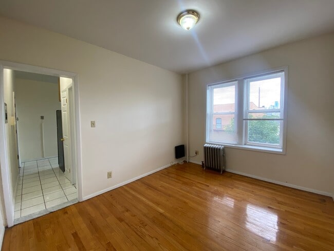 Building Photo - 45-47 Newkirk St