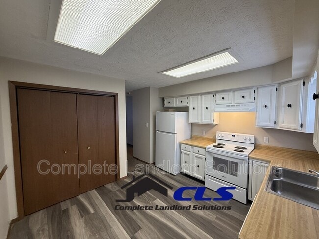 Building Photo - 4264 S Kian St