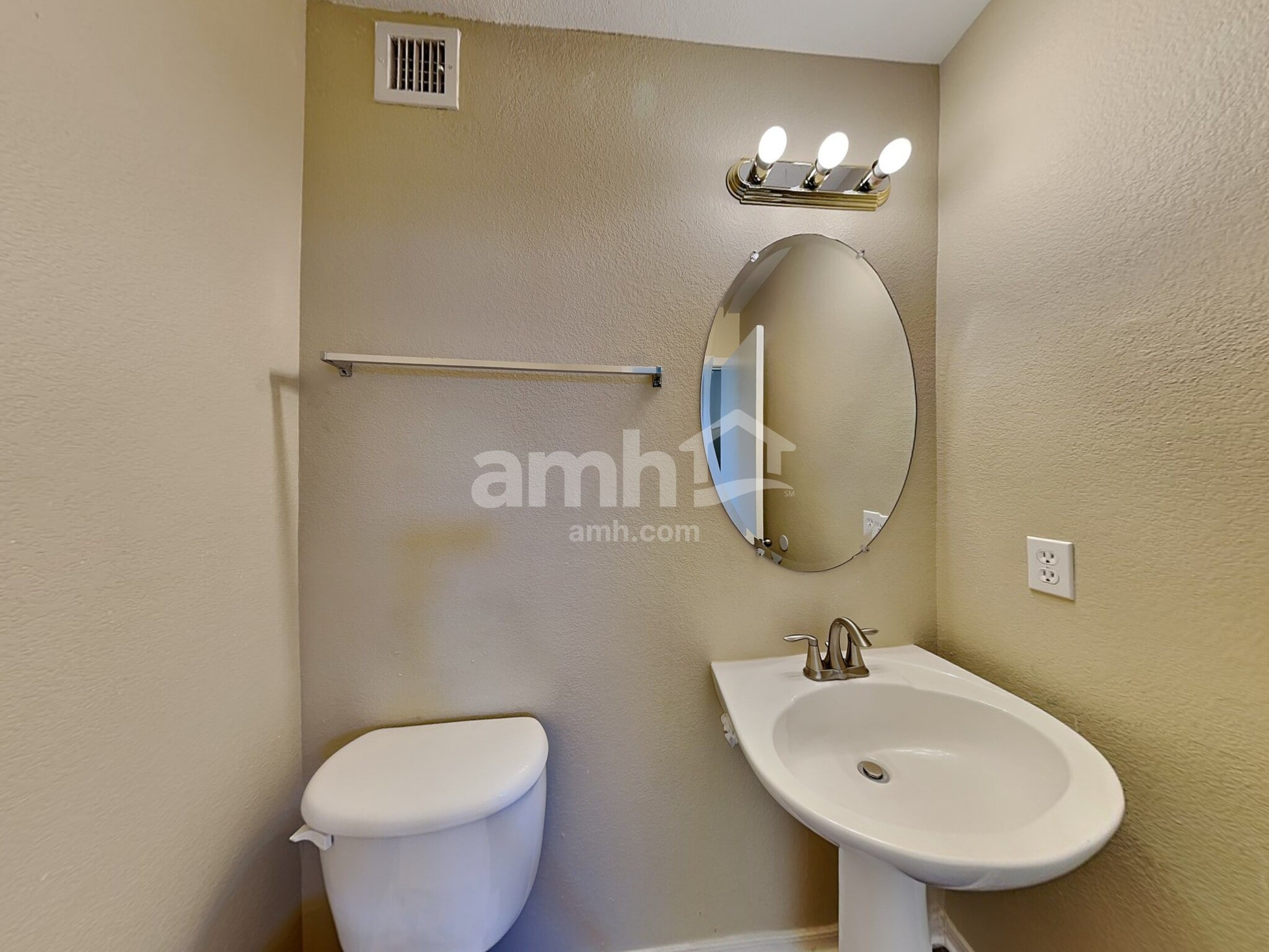 Building Photo - 8711 S 50th Ln