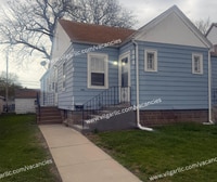 Building Photo - 511-511 169th St
