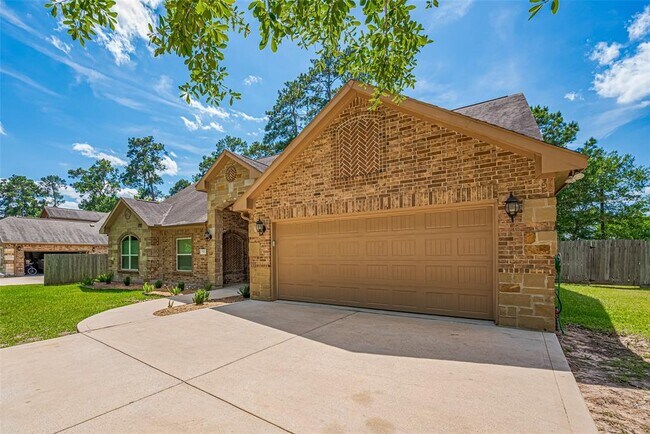 Building Photo - 503 Weisinger Dr