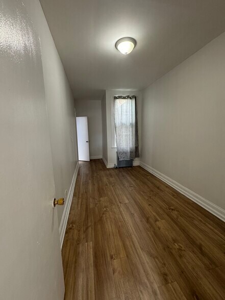 Building Photo - 7329 69th Pl