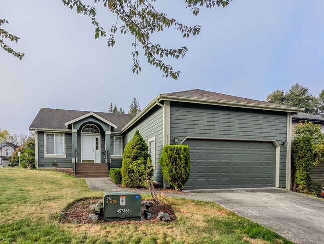 Primary Photo - Beautiful 3 bed, 2 bath Rambler with fully...