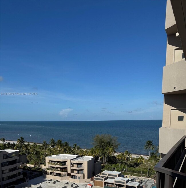 Building Photo - 201 Crandon Blvd