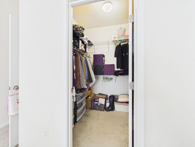 Building Photo - 14225 Martinet Xing