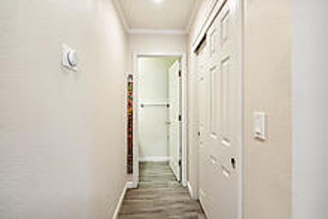 Building Photo - Beautiful 3 Bedroom Home-$750.00 Off 1st M...