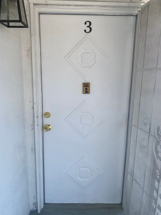 Building Photo - 12554 Brookshire Ave