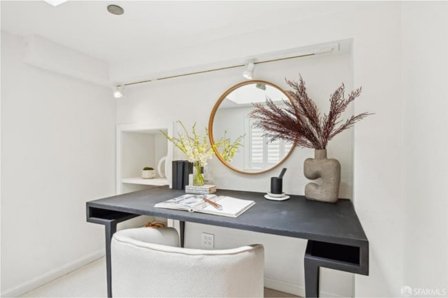 Building Photo - NOB HILL TOWNHOME FOR RENT - $13,000/mo
