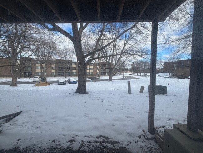 Building Photo - 367 Sandhurst Cir