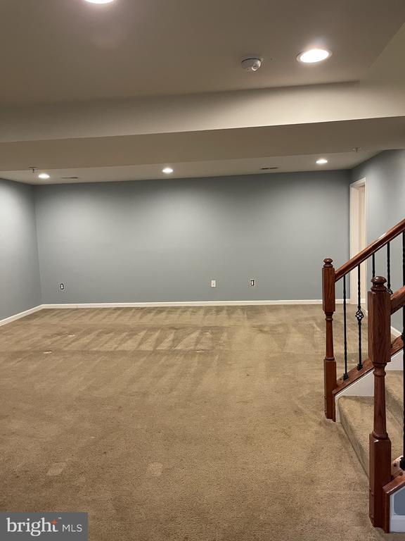 Building Photo - 9229 Wainwright Ln