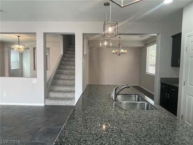 Building Photo - 5530 Spiceberry Dr