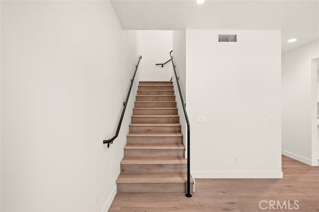 Building Photo - 9613 Juniper Ave