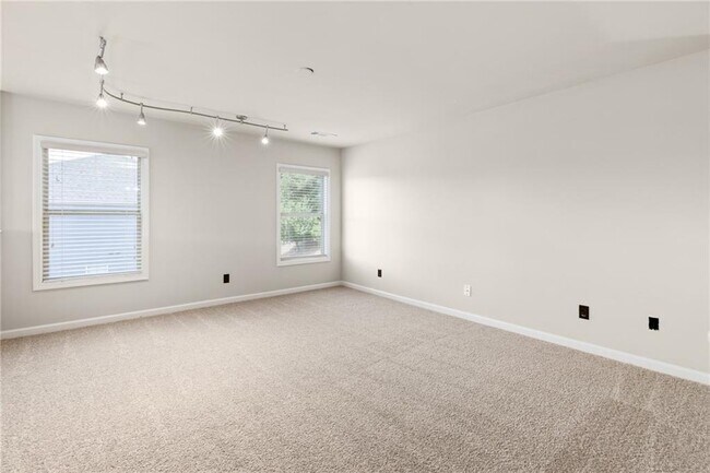 Building Photo - 2340 Cain Cir