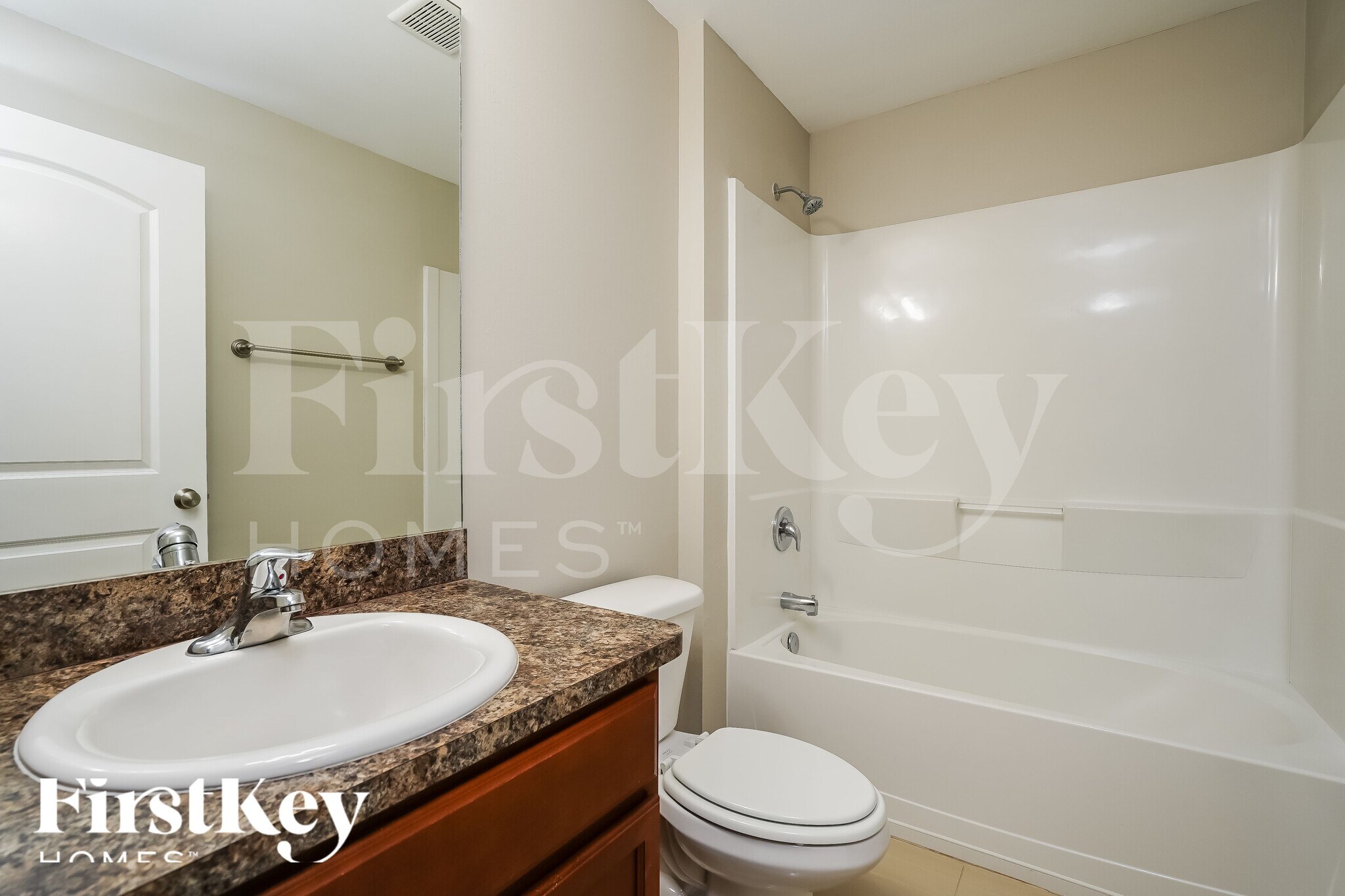 Building Photo - 601 NW 17th Ave