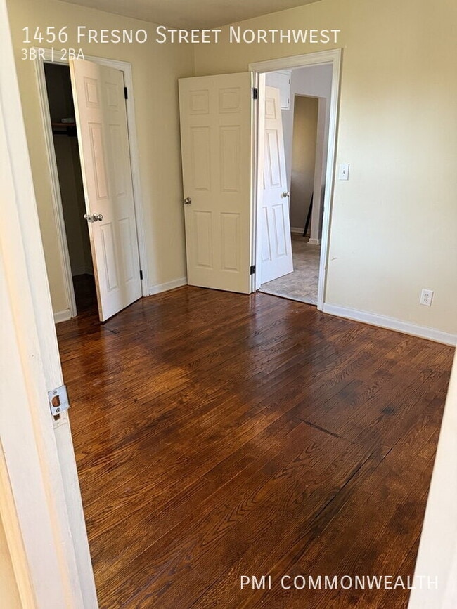 Building Photo - 1456 Fresno St NW