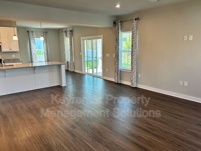 Building Photo - 2745 Dorval Rd